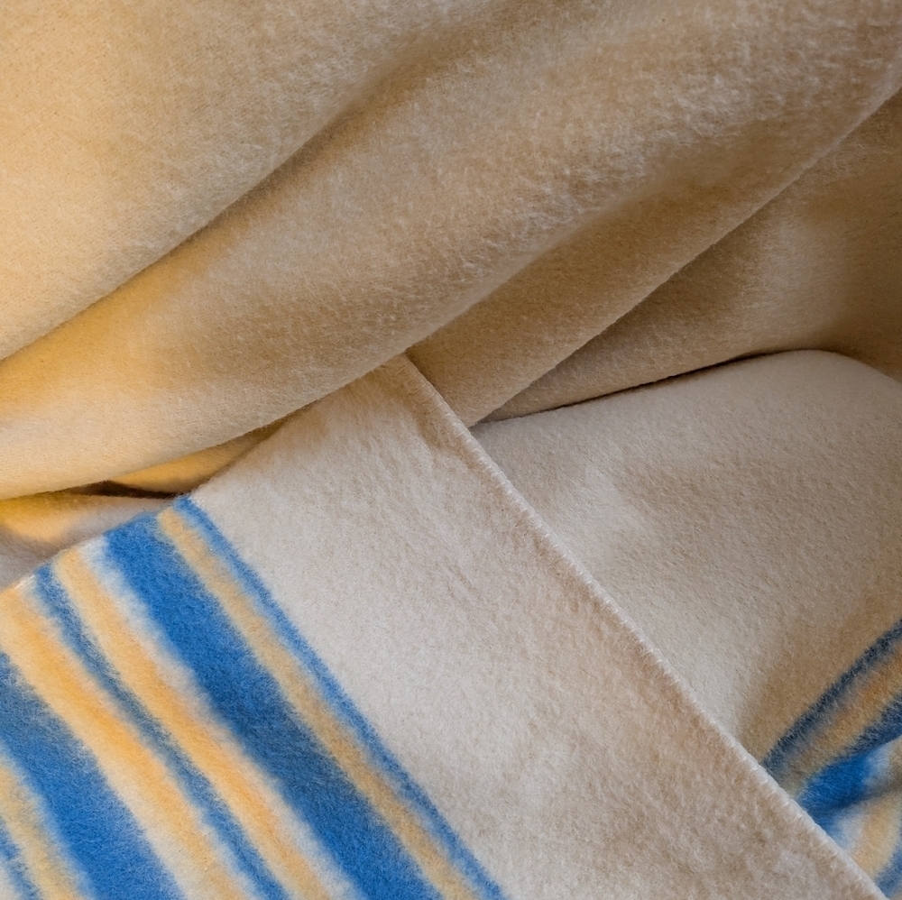 Whitney made in England vintage blanket in VGUC - Picture 8 of 11